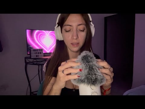 ASMR hablando mucho y mimitos en el pelo😴