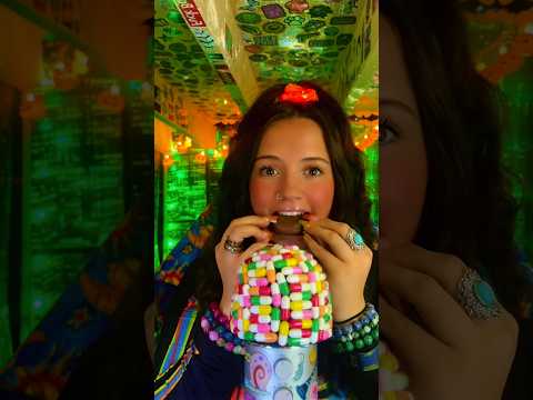I love these so much. What is your favorite kind of candy? 😍🍫🥜 #asmr #candy #food #eat