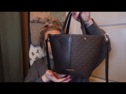 ASMR what’s in my purse? Whispers, tongue clicking, purse rummaging 