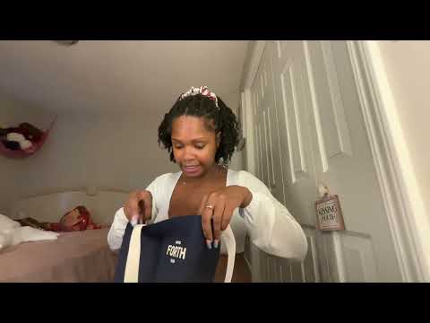 ASMR What’s in My Bag