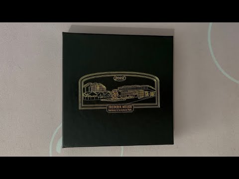 ASMR Tapping On A Frederik Meijer Gardens & Sculpture Park Box | No Talking