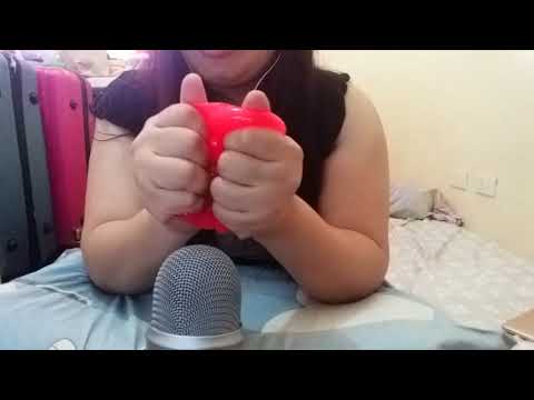 ASMR SLIME THAT MAKES FUNNY SOUND