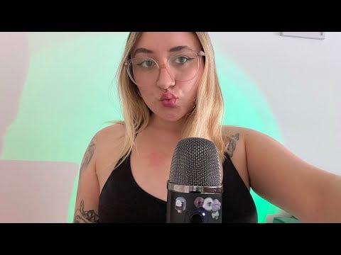 ASMR BESITOS Y MOUTH SOUNDSSSS 😗