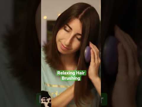 Sharon brushes her hair for 10 seconds 😴 #asmr #shorts #shortsmas #brushes