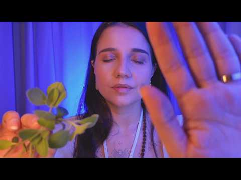 ASMR 🌿 Benzimento e Reiki para acalmar a mente e dormir profundamente  ✋🏼✨🤚🏼