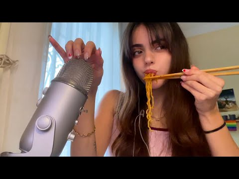 ASMR | Comiendo noodles + charlita 🍜🎀 