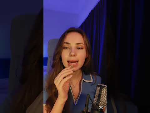 Lipgloss ASMR 🍯👄 #asmr #asmrshort #asmrsounds #asmrvideo #lipgloss #relaxing