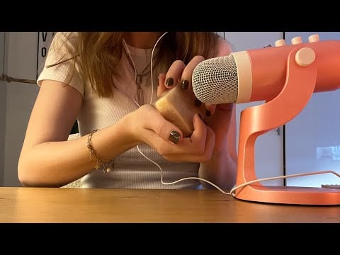 asmr / tapping & scratching on cosmetic products 