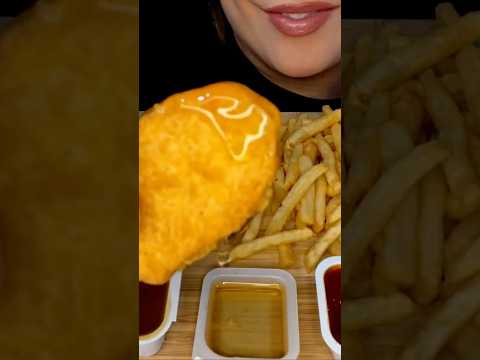 McDonald’s chicken nuggets & honey #asmr #chicken #honey #food #shorts