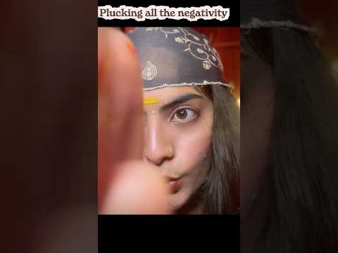Plucking the evil eyes negativity away #asmrsounds #healing #calming