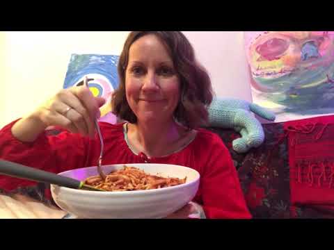 ASMR eating chicken pasta manger poulet francais Canada