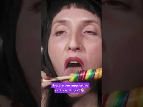 how do you eat these?! #asmr #asmrsounds #visualtingle #eatingsounds #asmrlollipop #lollipopasmr