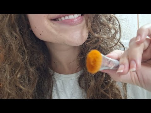 ASMR pincel na tela, tuctuc, sons de boca e tapping 