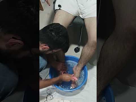LEGENDARY FRONT LEG AND FEET MASSAGE THERAPY #satisfying #relaxing #asmr #shorts #massage