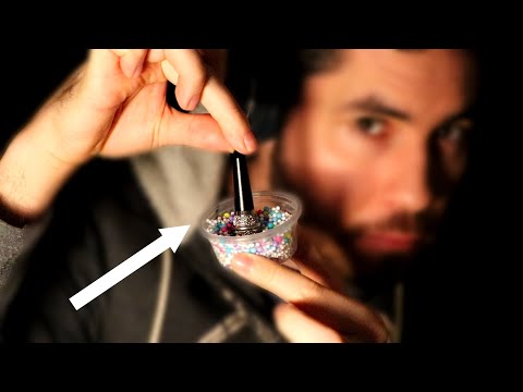 Faire un ASMR avec le mini micro du jouet ASMR