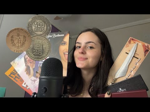 ASMR MOSTRANDO MINHAS COLEÇÕES ALEATÓRIAS