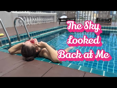 The Sky Looked Back at Me | A Quiet Day in Bangkok