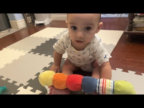 ASMR Crinkle Sounds With Tristen
