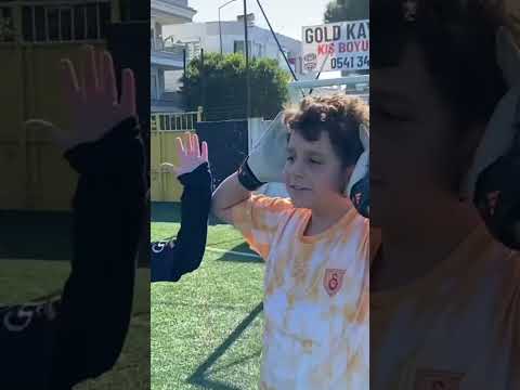 KUPA ÖDÜLLÜ MAHALLE MAÇI YAPTIK! #futbol } #viral #mahallemaçı #mahalle #mahallegol #challange #maçı