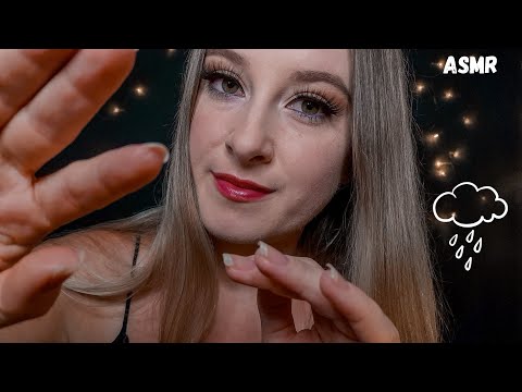 ASMR TE ACALMANDO EM UMA NOITE CHUVOSA | Te ajudando com sua ansiedade | Sons delicados para dormir