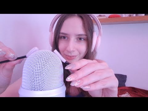 Blue yeti mic scratching, pressing & fake nail tapping (spollies, squishies, hair roller) ASMR