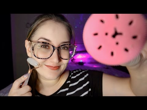 ASMR Atenção Pessoal: FAZENDO SKIN CARE RELAXANTE PARA VOCÊ DORMIR | LIMPEZA DE PELE 💤