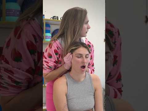 Big CRACKS Help Migraines and Jaw  #chiropractor #asmr