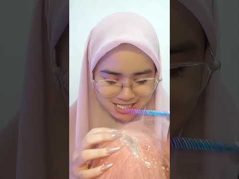 MEMBERSIHKAN KETOMBE RAMBUT PINK💗 #asmrvideo #asmr