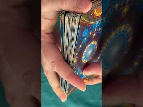 This message is trying to reach you #dailytarotreading