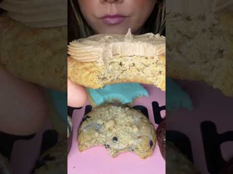 Crumbl Cookies #asmr #crumblcookies #food #mukbang