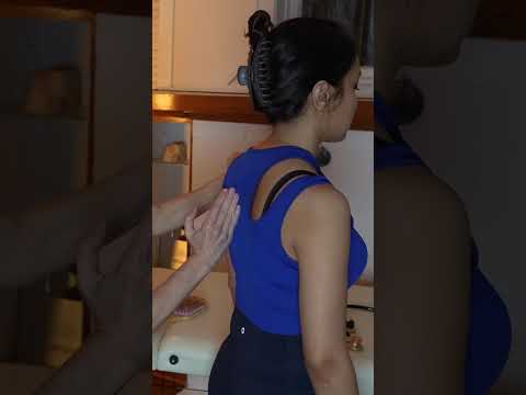 ASMR chiro #asmr #asmrsounds #asmrvideo #relaxing #relax #satisfying #satisfyingvideo #tingles