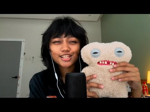 first asmr video kinda nervous (rambling, tapping, introducing myself n stuff)