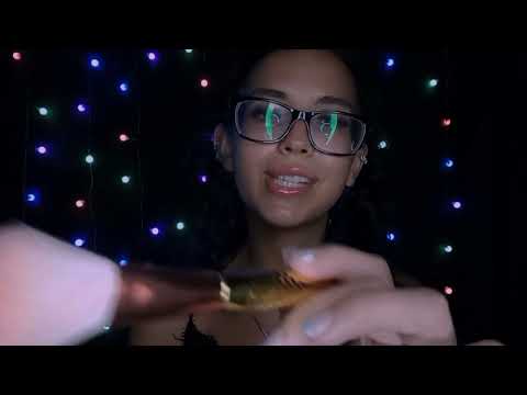 ASMR - SONS DE GLOSS + MOUTH SOUNDS EM CAMADAS 👄