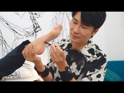 Foot massage and tickling will relieve your fatigue | Foot Massage ASMR | foot spa