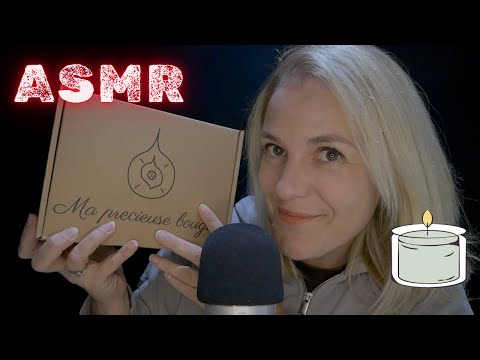 ASMR FR 🕯️ Unboxing Ma Précieuse Bougie (chuchotement proche micro et plein de sons sympas)