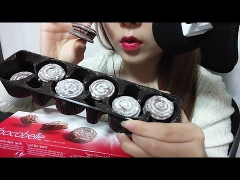 한국어 ASMR: 수입과자 초콜렛 베르니 초코벨 이팅사운드 먹방 milk chocolate biscuit cocoa cream korean eating sounds mukbang