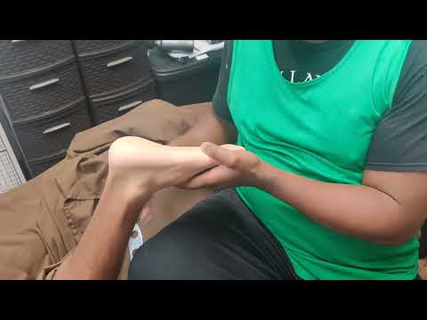 Foot Sports Massage with Scraping - Gua Sha - IASTM