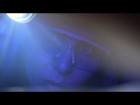 [ASMR] EYE EXAM WITH LIGHTS ONLY 👁️ Your eyes are extremely RED from doomscrolling for hours!!