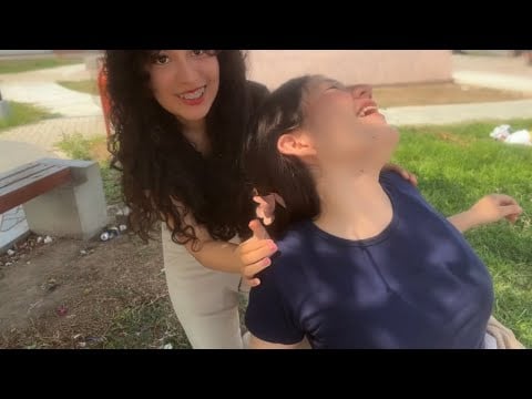 Asmr en la calle Masaje caótico a Desconocida