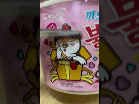 Food ASMR | Random Triggers in Kitchen while cooking Ramen (No talking, random tapping)