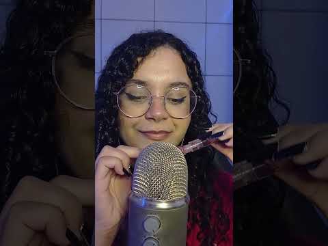 ASMR- Posso passar esse glos em você?