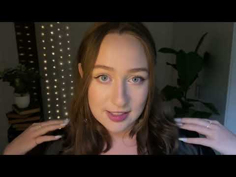 *one minute asmr* camera tapping + fabric sounds
