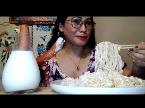 CREAMY  NOODLES AND HOTDOG MUKBANG:Life in America 🇺🇸