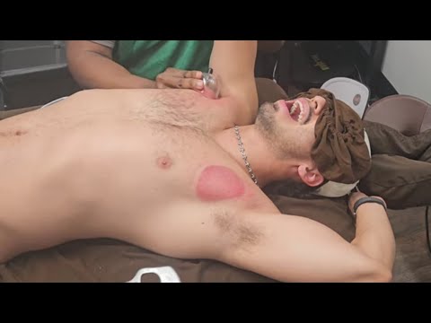 Rodrigo's Chest and Shoulders Massage 