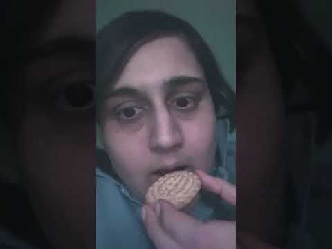 Eating Crunchy Cookie : Also Makeup Free I’m not wearing any makeup.