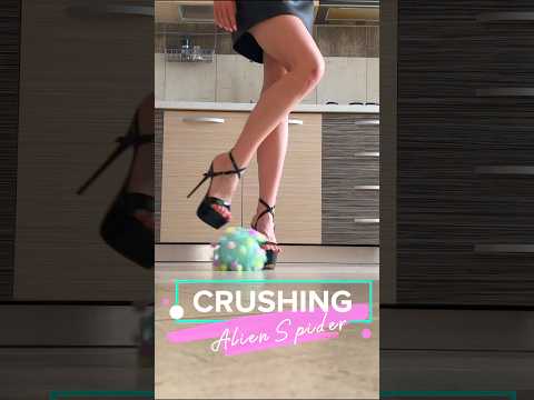 Pea vs. Alien Spider! High Heels Crushing Things! Oddly Satisfying! ASMR