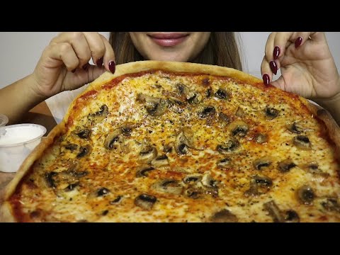ASMR ITALIAN PIZZA FUNGHI /CRUNCHY / CABBAGE SALAD / no talking / CREMA ASMR #asmr #mukbang #pizza