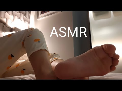 My feet before falling asleep ASMR | Vacuum Vlog