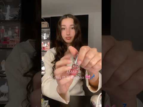 Asmr on this lipgloss for sleep  😴🎀#asmr #scratching #lipgloss #girly #tingles #sleep #relax #uk