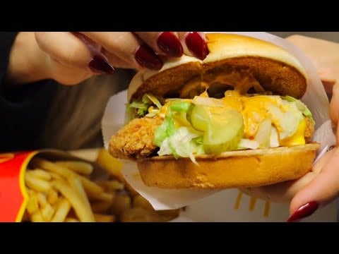 EXTREMELY CRISPY CHICKEN BURGER /FRIES / NUGGETS / CHILI CHEESE / ASMR / MUKBANG #mukbang #asmr